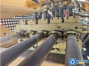 XCMG XGC16000 1250 ton 2020 used mobile crawler crane price en leasing occasion XCMG XGC16000 1250 ton 2020 used mobile crawler crane price: photos 2