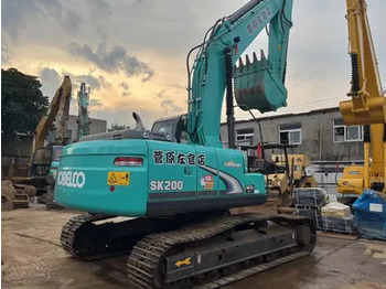 Pelle sur chenille KOBELCO
