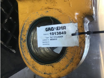 Vérin hydraulique LIEBHERR