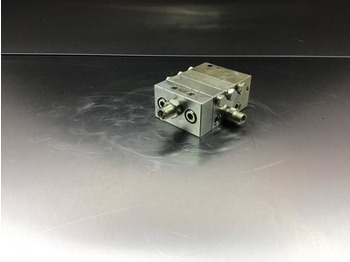 Hydraulique Liebherr A918: photos 3 Hydraulique Liebherr A918: photos 3