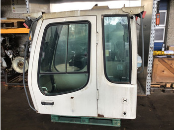 Cabine et intérieur LIEBHERR