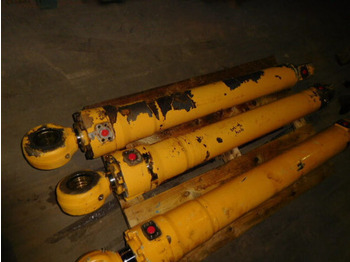 Vérin hydraulique LIEBHERR