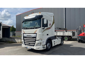 Tracteur routier DAF XF 530
