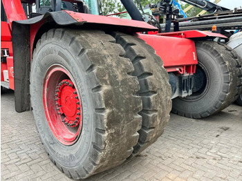 Reach stacker Hyster RS46-36CH: photos 3 Reach stacker Hyster RS46-36CH: photos 3