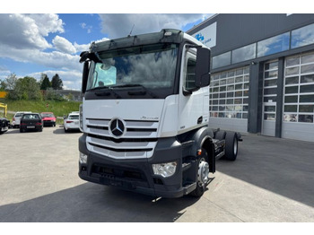 Châssis cabine MERCEDES-BENZ Antos