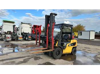 Chariot élévateur à gaz CATERPILLAR GP35: photos 2 Chariot élévateur à gaz CATERPILLAR GP35: photos 2