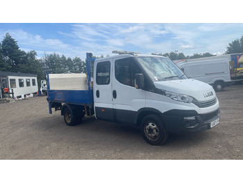 Utilitaire benne IVECO Daily