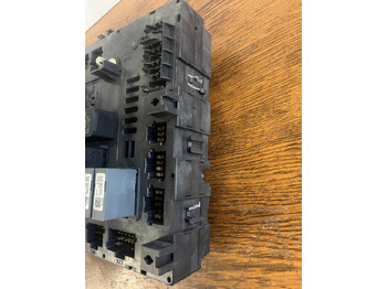 Fusible pour Camion Mercedes Actros MP4 Single-SAM Sicherungskasten A0014467658: photos 5 Fusible pour Camion Mercedes Actros MP4 Single-SAM Sicherungskasten A0014467658: photos 5