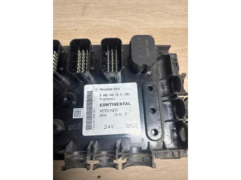 Bloc de gestion pour Camion Mercedes Frontmodul CONTINENTAL A0004462661: photos 3