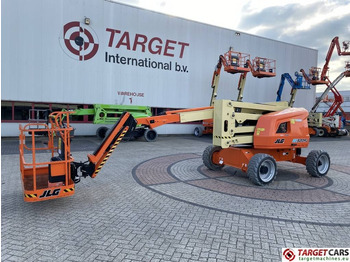 Nacelle articulée JLG