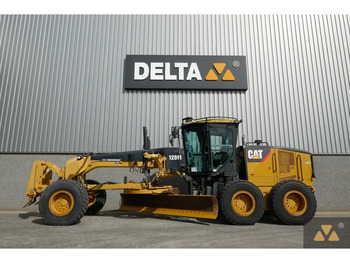 Niveleuse CATERPILLAR 120