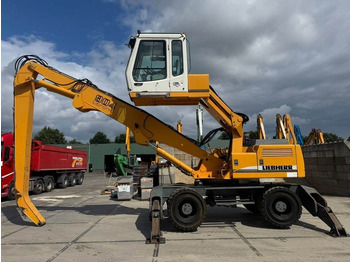 Pelle de manutention LIEBHERR A 904