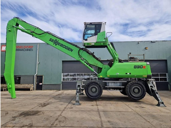 Pelle de manutention SENNEBOGEN