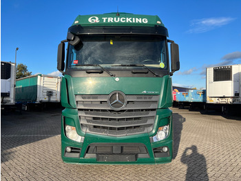 Tracteur routier Mercedes-Benz Actros 1845 BigSpace: photos 2