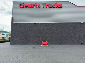 Grue sur chenilles LIEBHERR LTR 1100