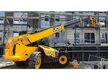 Chariot télescopique JCB
