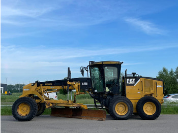 Niveleuse CATERPILLAR 12M