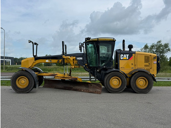 Niveleuse CATERPILLAR 140M