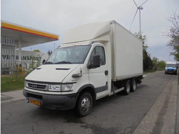 Fourgon grand volume IVECO Daily