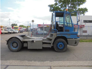 Tracteur portuaire Terberg YT 182 + REGISTRATION: photos 4
