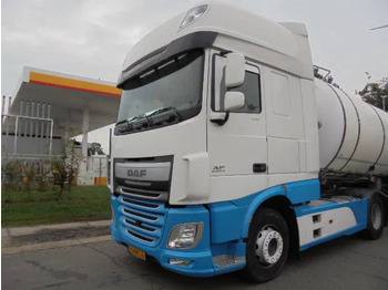 Tracteur routier DAF XF 440