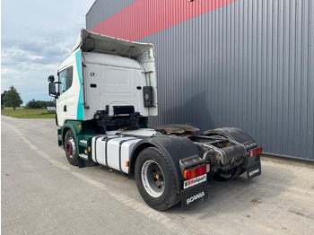 Tracteur routier SCANIA 114