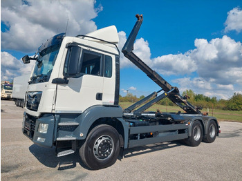 Camion ampliroll MAN TGS 26.440