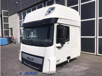 Cabine et intérieur DAF XF 106