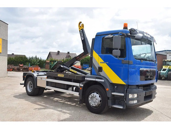 Camion ampliroll MAN TGM 18.340