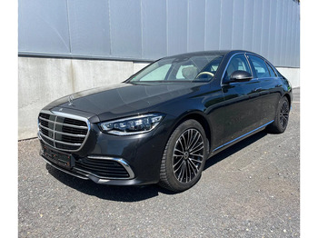 Berline MERCEDES-BENZ