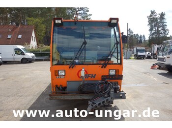 Balayeuse de voirie Aebi Schmidt MFH 5000 Kehrmaschine Ersatzteilträger - SpareParts EZ  2000: photos 2