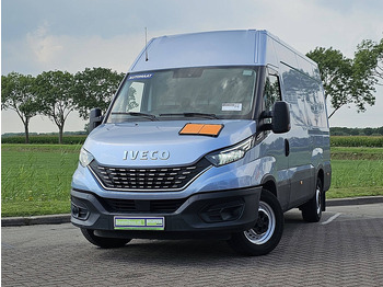 Fourgon utilitaire IVECO Daily 35s18