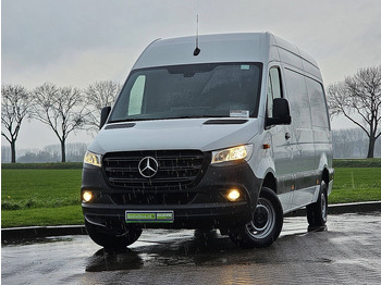 Fourgon utilitaire MERCEDES-BENZ Sprinter 317