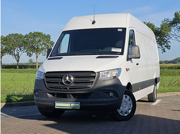 Fourgon utilitaire MERCEDES-BENZ Sprinter 317