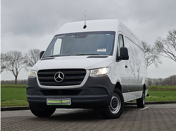 Fourgon utilitaire MERCEDES-BENZ Sprinter 317