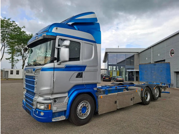 Châssis cabine SCANIA R 580