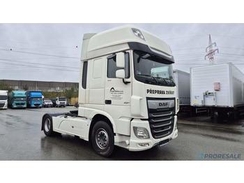 Tracteur routier DAF XF 530
