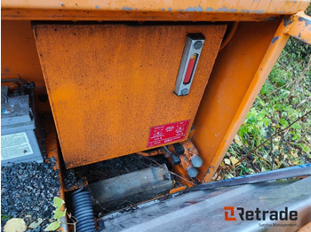 Matériel de chantier Sand/salt spreder Acometis 3200: photos 4 Matériel de chantier Sand/salt spreder Acometis 3200: photos 4