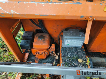 Matériel de chantier Sand/salt spreder Acometis 3200: photos 3 Matériel de chantier Sand/salt spreder Acometis 3200: photos 3