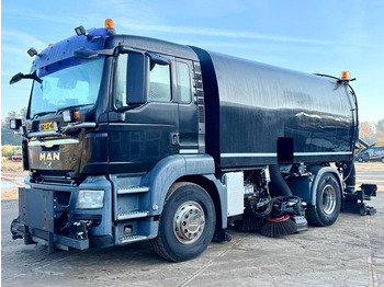 Balayeuse de voirie MAN TGS 18.320