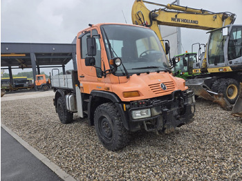 Camion benne UNIMOG U300