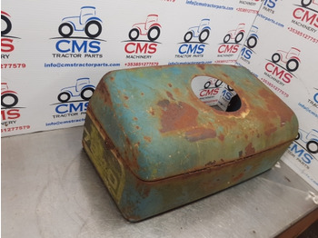 Carrosserie et extérieur Ford 7840, 8240, 8340 Nose Cone Top Parts No Return 82002576, 82005627: photos 2
