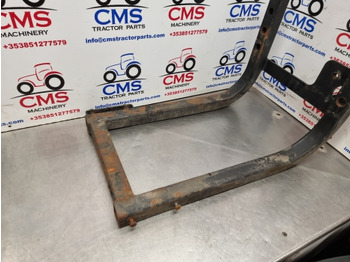 Réservoir de carburant Massey Ferguson 5713s, 5613, 5611, 5712 Fuel Tank Support Bracket Lhs 4356814m91: photos 4