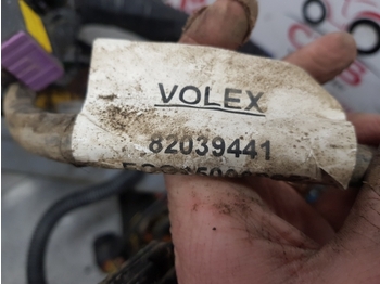 Câble/ Fil pour Tracteur agricole New Holland Tsa Series Cab Wiring Loom 87313607, 82035387, 82039441, 87304271: photos 4