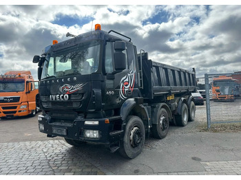Camion benne IVECO Trakker
