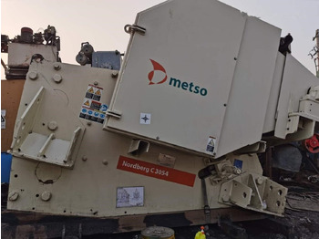 Concasseur à mâchoires Metso C3054: photos 5 Concasseur à mâchoires Metso C3054: photos 5