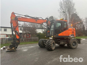 Pelle sur pneus DOOSAN DX165W