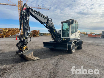 Pelle sur pneus TEREX