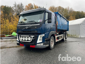 Camion ampliroll VOLVO FM