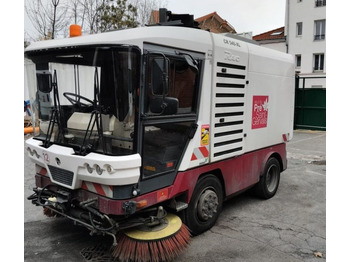 Véhicule de voirie/ Spécial DULEVO